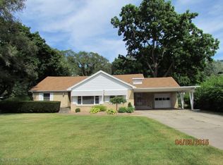 1861 Colfax Ave, Benton Harbor, MI 49022