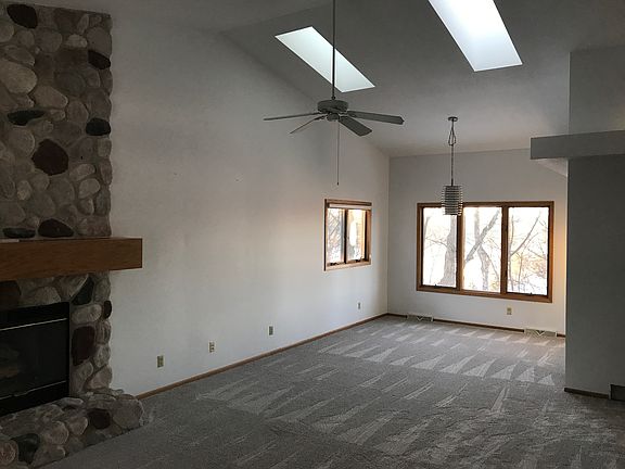 5th image of 2842 Ashby Ct
