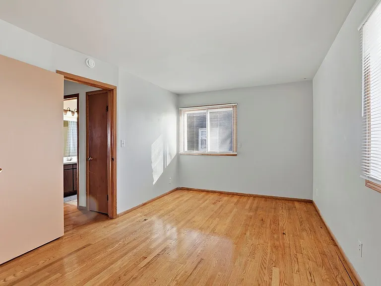 846 Greenwood Ct — Photo 10