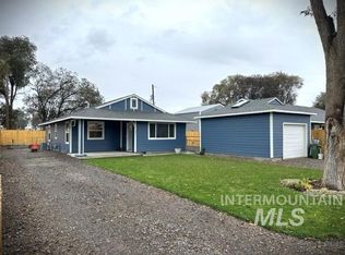 477 10th St, Vale, OR 97918