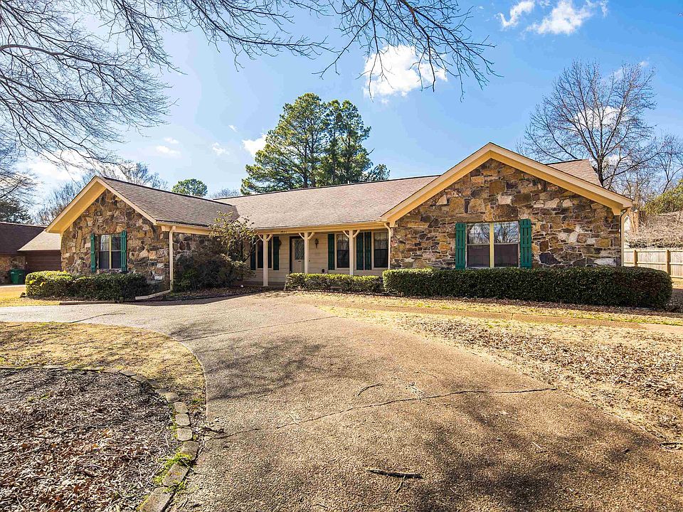 1st image of 2951 Cane Creek Dr