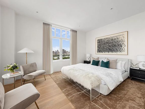 4th image of 15 W 96th St #17A