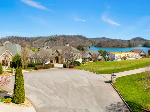320 Grandville Ct, Vonore, TN 37885
