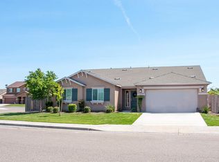 5856 E Inyo St, Fresno, CA 93727