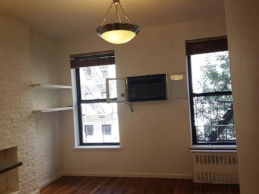 Rented by Peter Ashe | media 46