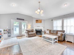 82 White Rd, Shrewsbury, NJ 07702