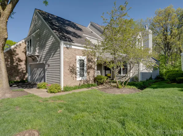 42 Whittington Crse, St Charles, IL 60174