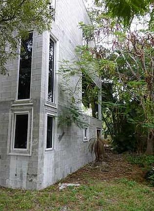 5th image of 1001 6th Street