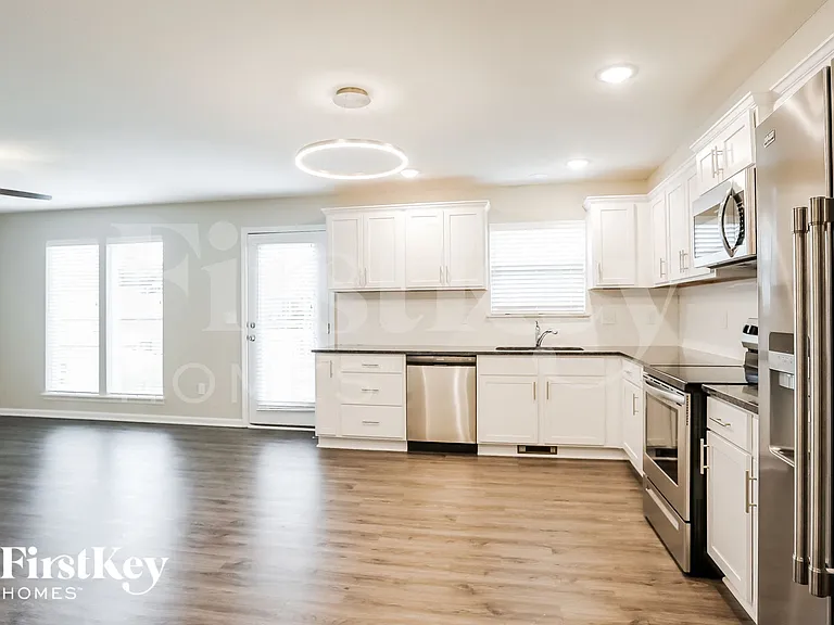 5015 N Wheeling Ave — Photo 7