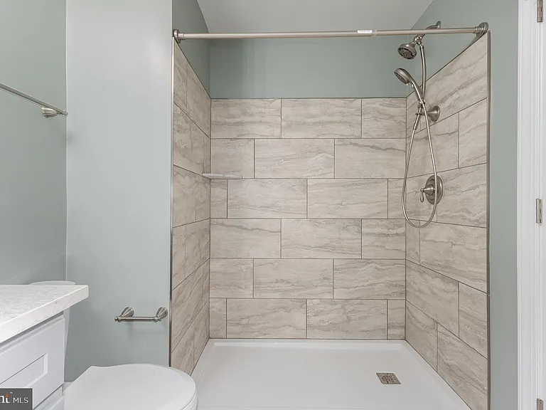 2114 Jellico Ct — Photo 37