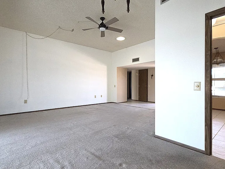11014 W Granada Dr — Photo 4