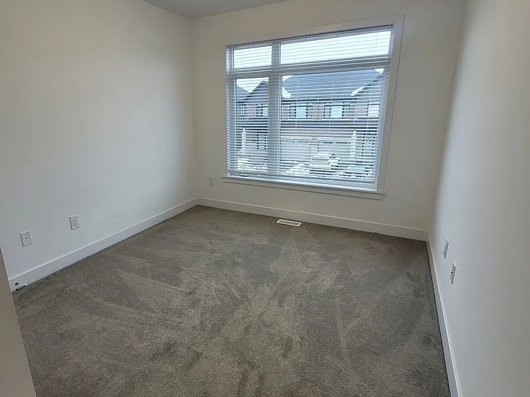 1026 Hydrangea Ave — Photo 16