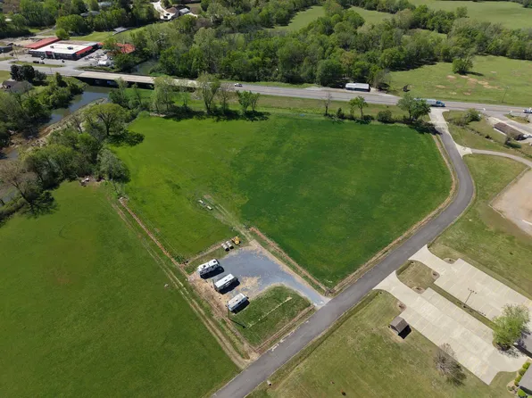 48 Industry Dr, Mount Ida, AR 71957