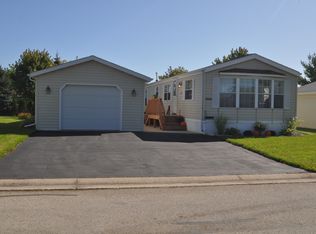 N7599 Jupiter Dr, Fond Du Lac, WI 54937
