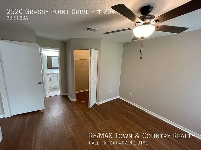 2520 Grassy Point Dr #204 — Photo 19