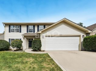 10392 Cedar Dr, Fishers, IN 46037