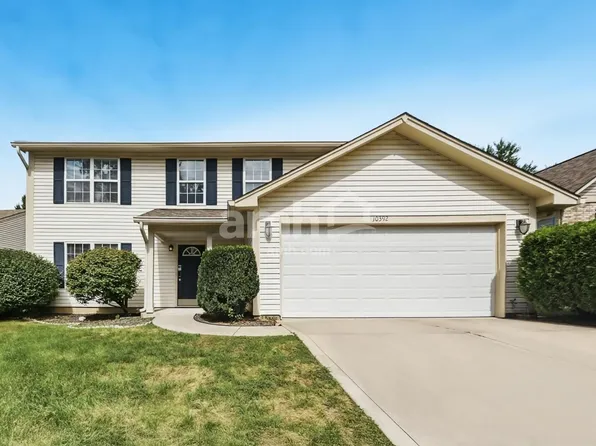 10392 Cedar Dr, Fishers, IN 46037