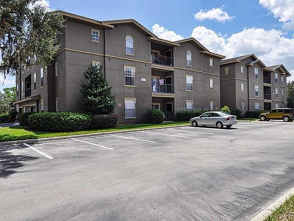 2nd image of 102 Vista Verdi 324 Cir