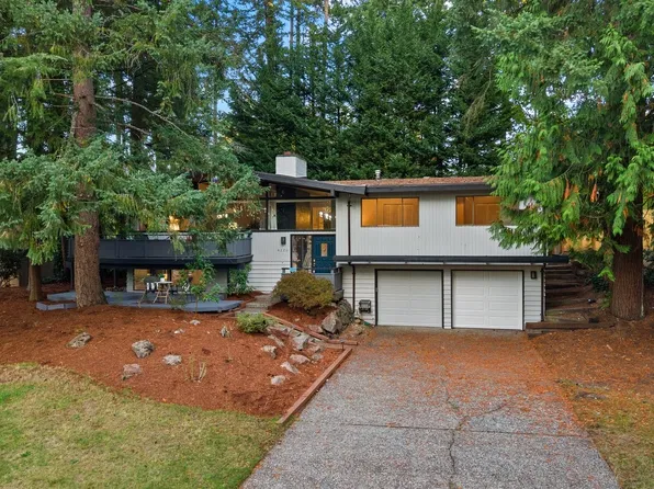 4220 159th Avenue SE, Bellevue, WA 98006