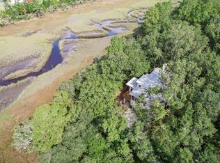 1424 Cooke Rd, Johns Island, SC 29455