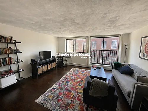 1643 Cambridge St #33 Photo 1