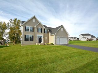 27 Ashlyn Rise, Fairport, NY 14450