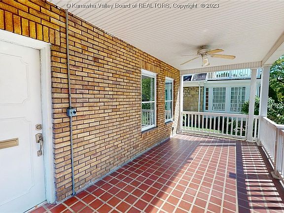 2nd image of 304 North Blvd W