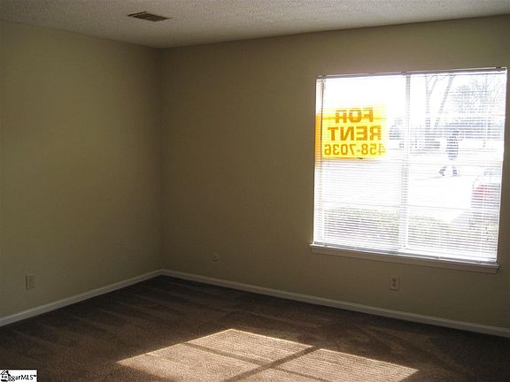 5th image of 713 E Curtis St APT 3