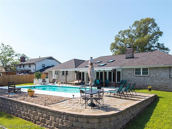 5th image of 7207 Riviera Dr