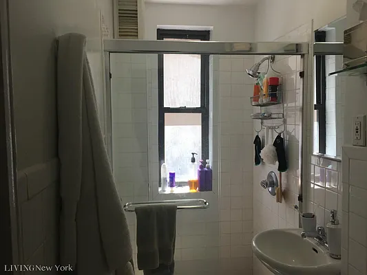 Rented by Living New York | media 30