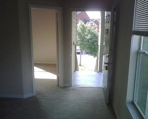 5th image of 4740 Walden Cir APT 1032