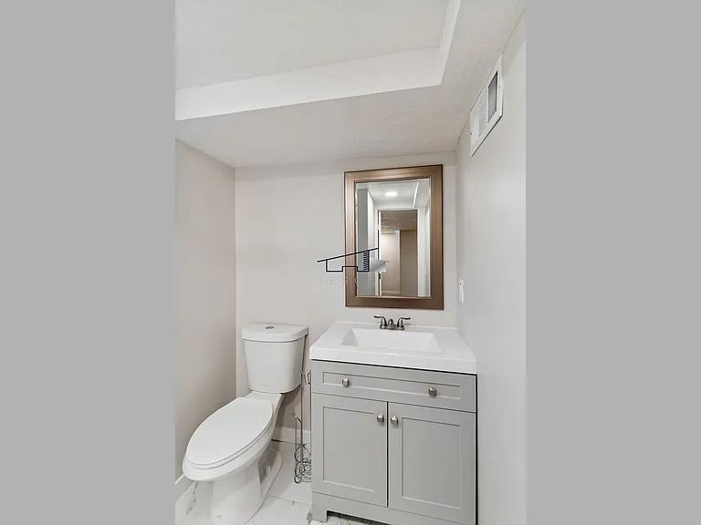 3134 N 450 E — Photo 24