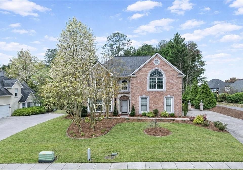 1st image of 1090 River Valley Dr