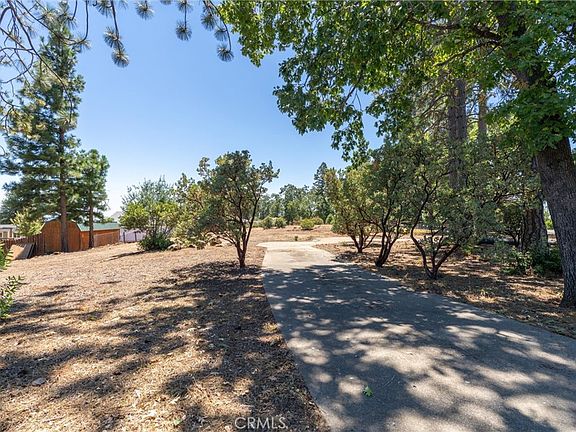 2nd image of 4984 Ravelle Ct