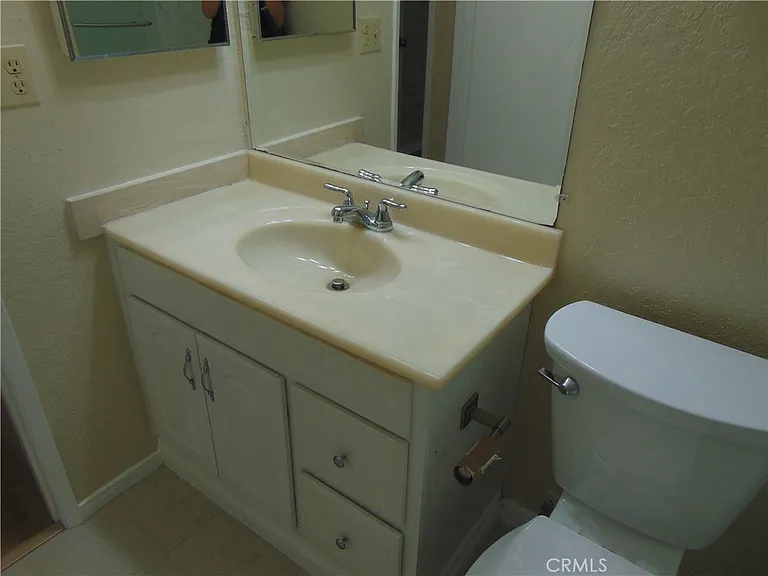 2009 Alabama St #3 — Photo 17