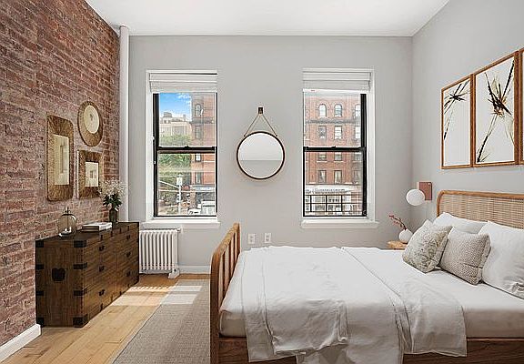 4th image of 452 Amsterdam Ave APT 2N