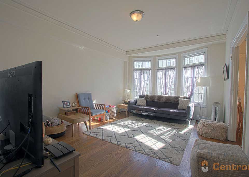1st image of 1920 Sacramento St APT 10