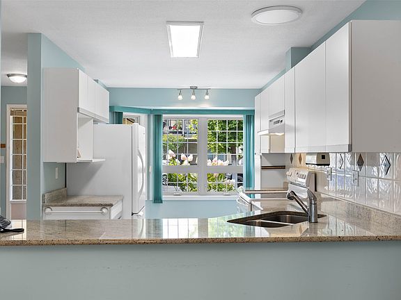 5th image of 1750 Pacific Way #17