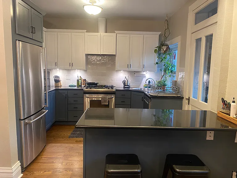 Kitchen (renovated in 2023)