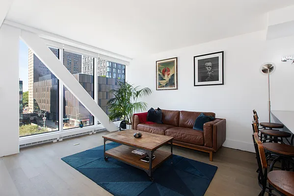 Rented by Compass | media 19