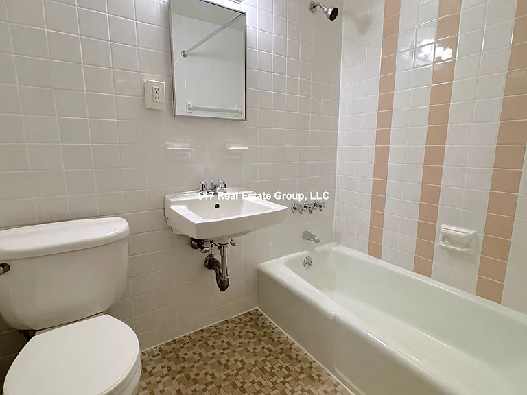 70 S Huntington Ave #3A — Photo 7