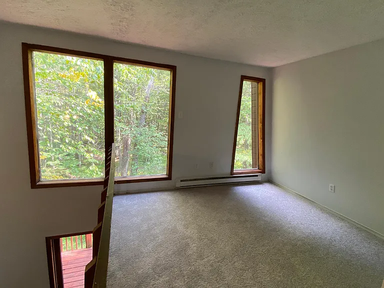 1238 Winding Way — Photo 16