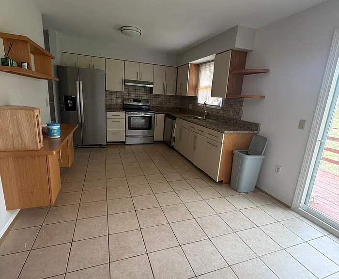 9110 Dominion Cir — Photo 6