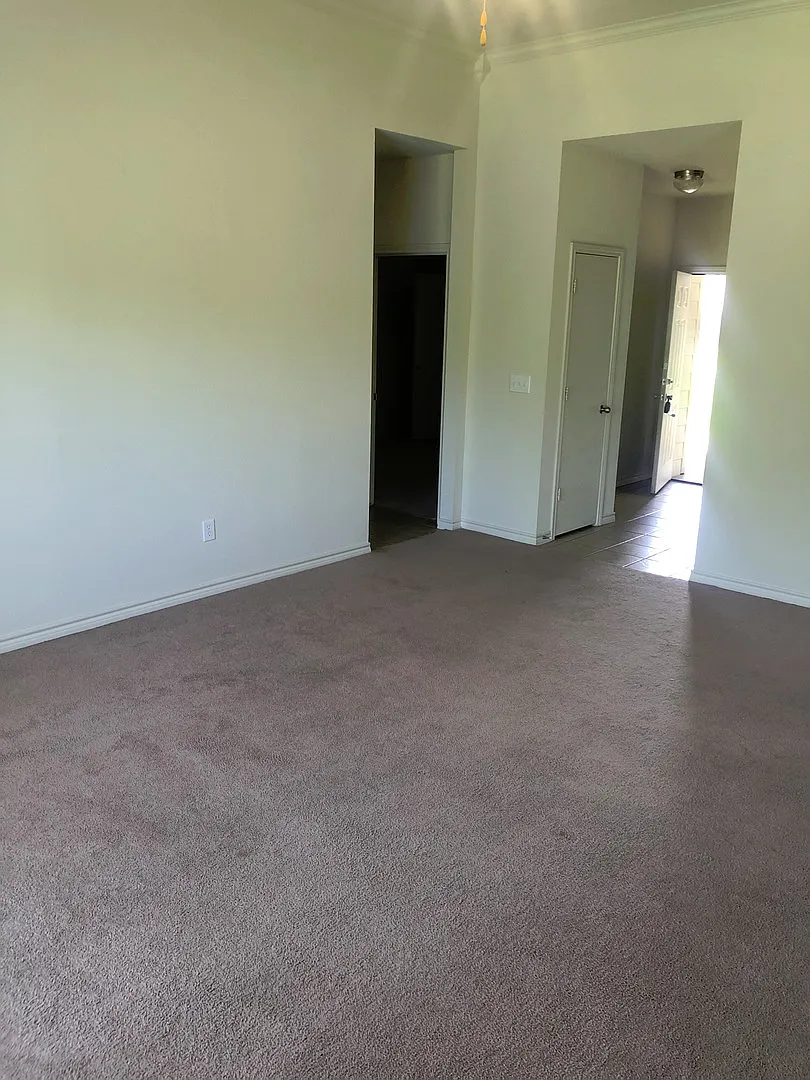Duplex — Photo 4