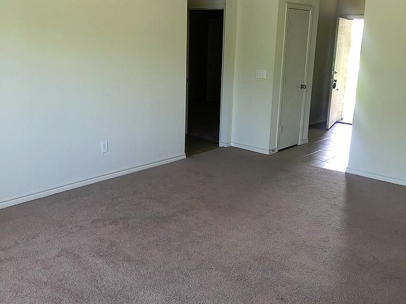 4th image of 728 Paso Fino St