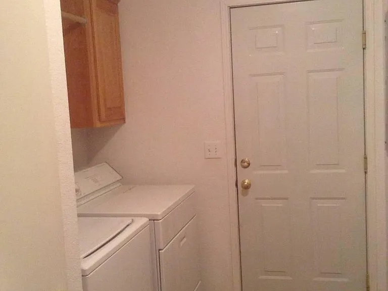 16661 Bitterbrush Ln — Photo 15