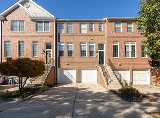47694 Whirlpool Sq, Sterling, VA 20165