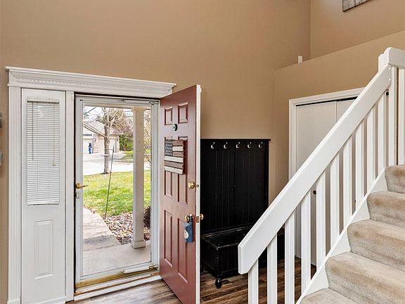 5th image of 3700 SW 34th Pl