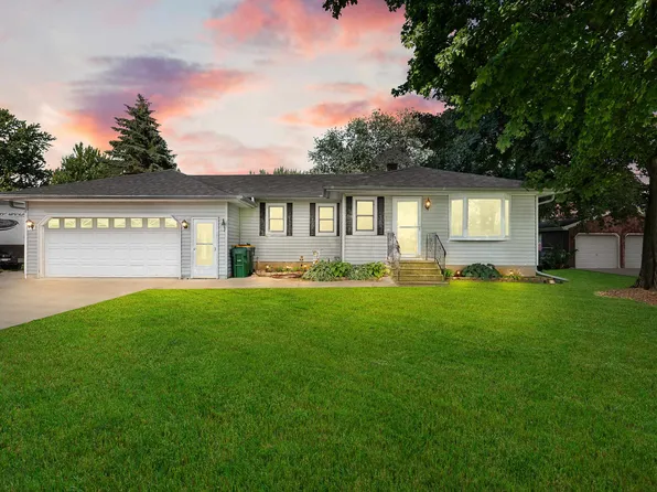 N9397 Lakeshore Dr, Van Dyne, WI 54979