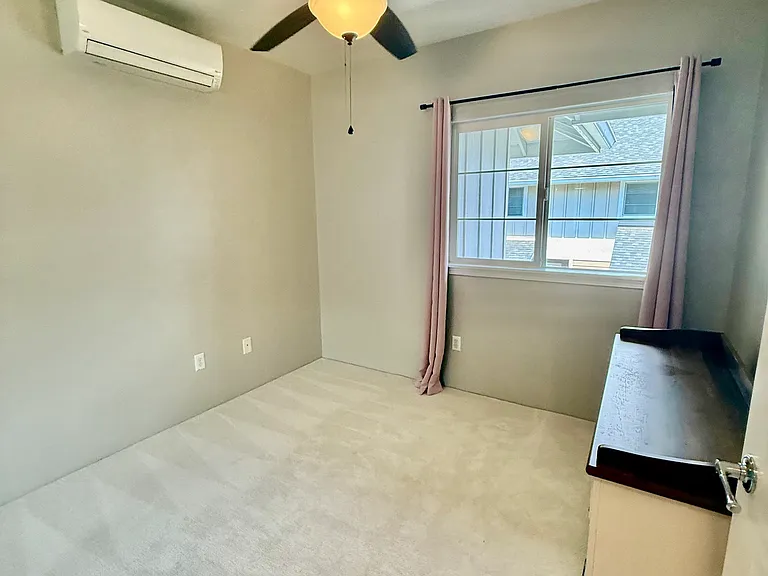 1122 Kukulu St #1604 — Photo 11